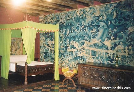 Chambre des Aristoloches aux 3 tapisseries Château de Langeais