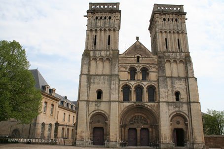 Façade de l'Abbaye aux Dames