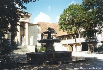 Le couvent des Dominicaines de Pont l'Evêque