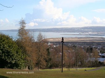 Vue depuis le château sur la baie de Belfast