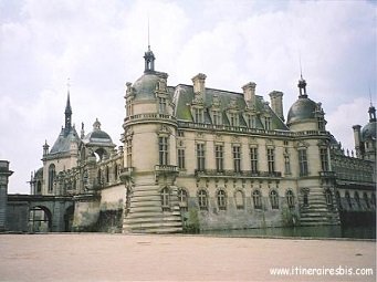 CHÂTEAUX