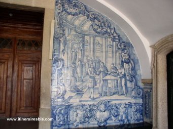 Azulejos à l'entrée de l'église d'Estoril
