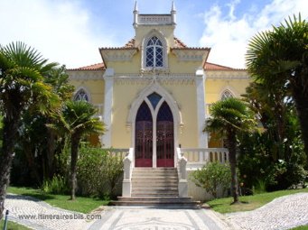 Il reste encore de très belles maisons des années 1930 à Estoril