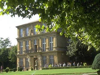 Visiter Aix en Provence, le pavillon Vendôme Crédit photo : © Carbone, tous droits réservés