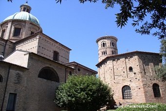 Visite de la ville de Ravenne, arrière de la basilique San Apollinare