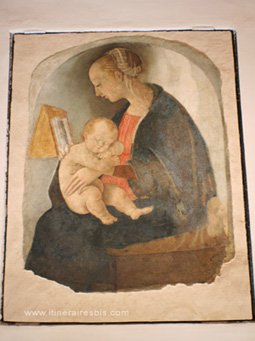 Visite de la maison de Raphaël fresque attribuée au peintre La Madone et l'enfant
