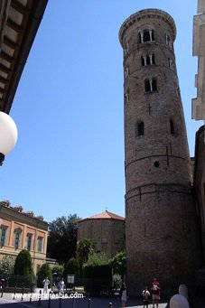 Visite de la ville de Ravenne, tour de la basilique San Apollinare
