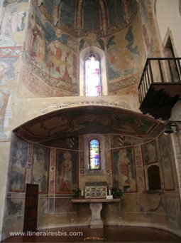 Gubbio intérieur de l'église Saint François