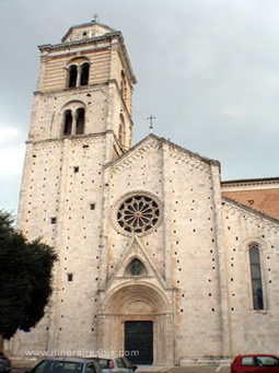 Visite de la ville de Fermo la cathédrale de l'Assomption