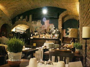 Restaurant Gallo Nero à Sienne la cave voutée