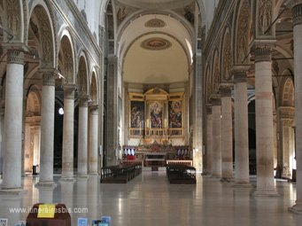 Intérieur de l'église San Francesco