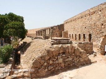 Spinalonga citernes à eau