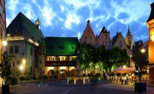 Place Koifhus et l'ancienne douane de Colmar Copyright "Office du tourisme de Colmar" ©Christophe Hamm