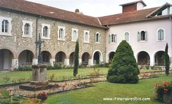 Le cloitre du monastère Saint Dominique à Dax Monastère Saint Dominique, Dax
