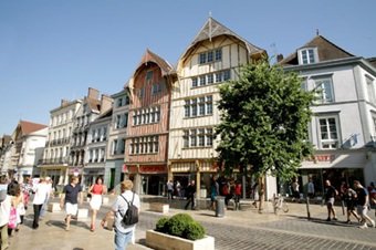 Avenue Emile Zola, Troyes